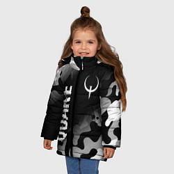 Куртка зимняя для девочки Quake glitch на темном фоне: надпись, символ, цвет: 3D-черный — фото 2