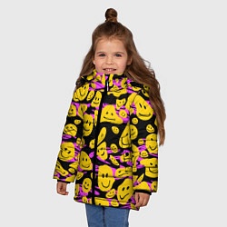 Куртка зимняя для девочки Растекшийся смайл на пиксельном фоне, цвет: 3D-красный — фото 2