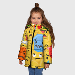 Куртка зимняя для девочки Смайлы разные эмоции, цвет: 3D-черный — фото 2