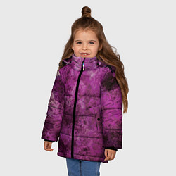 Куртка зимняя для девочки Абстракция - гранат умбалит, цвет: 3D-черный — фото 2