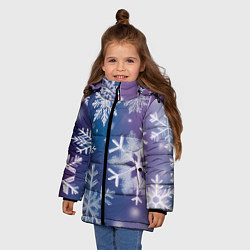 Куртка зимняя для девочки Снежинки на фиолетово-синем фоне, цвет: 3D-светло-серый — фото 2