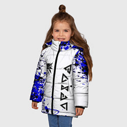 Куртка зимняя для девочки Ведьмак лого краски, цвет: 3D-черный — фото 2