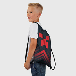 Рюкзак-мешок Красный символ Minecraft на темном фоне со стрелка, цвет: 3D-принт — фото 2