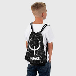 Рюкзак-мешок Quake glitch на темном фоне, цвет: 3D-принт — фото 2