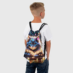 Рюкзак-мешок Кот с гирляндой среди новогодних украшений, цвет: 3D-принт — фото 2
