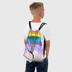 Рюкзак-мешок Lana Del Rey на фоне радуги, цвет: 3D-принт — фото 2
