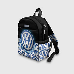 Детский рюкзак Volkswagen Большое лого паттерн, цвет: 3D-принт — фото 2