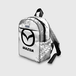 Детский рюкзак Mazda speed на светлом фоне со следами шин, цвет: 3D-принт — фото 2