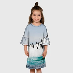 Платье клеш для девочки Пингвины на айсберге, цвет: 3D-принт — фото 2