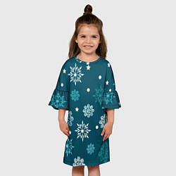 Платье клеш для девочки Зимние снежинки, цвет: 3D-принт — фото 2