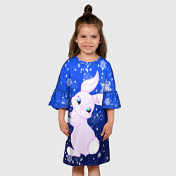 Платье клеш для девочки Кролик на фоне снежинок, цвет: 3D-принт — фото 2