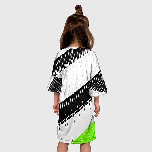 Детское платье Диагональные чёрно-белые полосы на зелёном фоне / 3D-принт – фото 4
