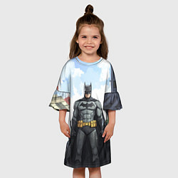 Платье клеш для девочки Бэтмен стоит на улице, цвет: 3D-принт — фото 2