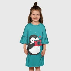 Платье клеш для девочки Пингвин с фотоаппаратом, цвет: 3D-принт — фото 2