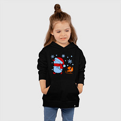 Толстовка детская хлопковая Снеговик с санками, цвет: черный — фото 2