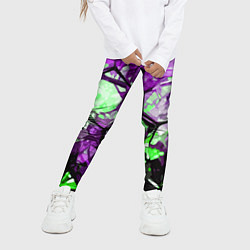 Леггинсы для девочки Чёрно-зелёная абстракция на фиолетовом фоне, цвет: 3D-принт — фото 2