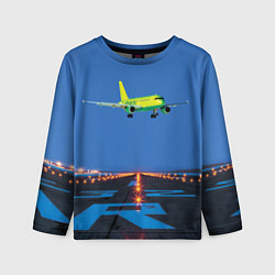 Детский лонгслив S7 Боинг 737 над взлетной полосой