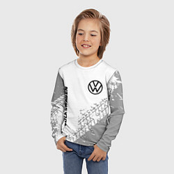 Лонгслив детский Volkswagen speed на светлом фоне со следами шин: н, цвет: 3D-принт — фото 2