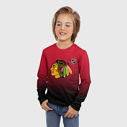 Лонгслив детский Чикаго Блэкхокс - геометрический градиент, цвет: 3D-принт — фото 2