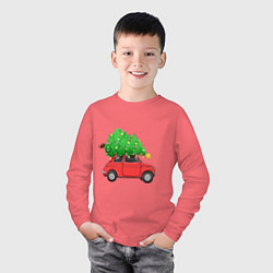 Лонгслив хлопковый детский Новогодняя машина с праздничной елкой, цвет: коралловый — фото 2