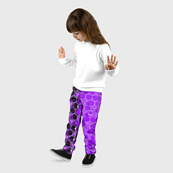 Брюки детские Техно-киберпанк шестиугольники фиолетовый и чёрный, цвет: 3D-принт — фото 2