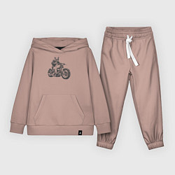 Костюм хлопковый детский Сфинкс мотоциклист на чоппере кот байкер, цвет: пыльно-розовый