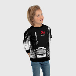 Свитшот детский Toyota Tundra Следы шин, цвет: 3D-черный — фото 2