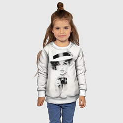 Свитшот детский Милая девушка с ретро камерой, цвет: 3D-белый — фото 2