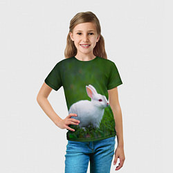 Футболка детская Кролик на фоне травы, цвет: 3D-принт — фото 2