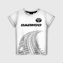 Детская футболка Daewoo speed на светлом фоне со следами шин: симво