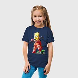 Футболка хлопковая детская Крутой Барт Симпсон с оружием на плече и скейтборд, цвет: тёмно-синий — фото 2
