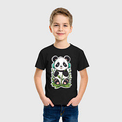 Футболка хлопковая детская Медвежонок панды в наушниках, цвет: черный — фото 2