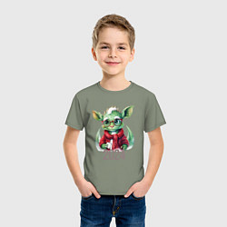 Футболка хлопковая детская Дракончик с блокнотом и снегом на голове, цвет: авокадо — фото 2