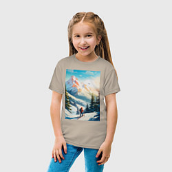 Футболка хлопковая детская Лыжник в горах, цвет: миндальный — фото 2