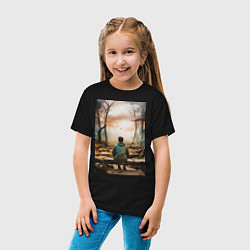 Футболка хлопковая детская Мальчик на скамейке, цвет: черный — фото 2