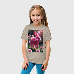 Футболка хлопковая детская Кролик из роз, цвет: миндальный — фото 2