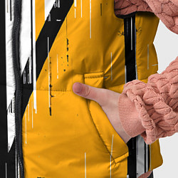 Детский жилет Чёрно-белые вертикальные полосы на жёлтом фоне, цвет: 3D-светло-серый — фото 2