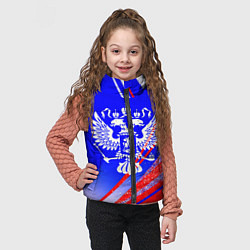 Детский жилет Герб России на фоне цветов флага синий, цвет: 3D-красный — фото 2