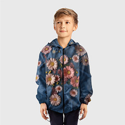 Ветровка с капюшоном детская Хризантемы на джинсе, цвет: 3D-черный — фото 2