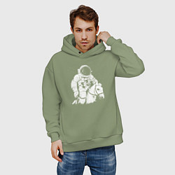 Толстовка оверсайз мужская Космонавт на коне, цвет: авокадо — фото 2