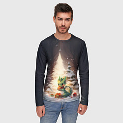 Лонгслив мужской Чиби-дракон под ёлкой с подарками, цвет: 3D-принт — фото 2