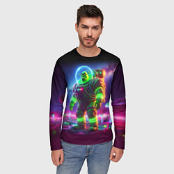 Лонгслив мужской Космонавт Шрук в неоновом скафандре на загадочной, цвет: 3D-принт — фото 2