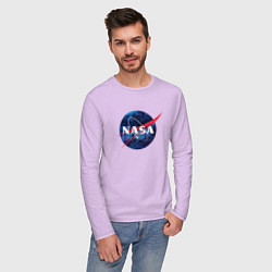 Лонгслив хлопковый мужской NASA: Cosmic Logo цвета лаванда — фото 2