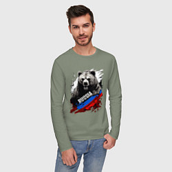 Лонгслив хлопковый мужской Русский медведь на фоне флага России, цвет: авокадо — фото 2