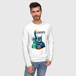 Лонгслив хлопковый мужской Batman and statue of Liberty - ai art fantasy, цвет: белый — фото 2