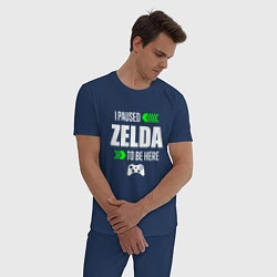 Пижама хлопковая мужская I Paused Zelda To Be Here с зелеными стрелками, цвет: тёмно-синий — фото 2