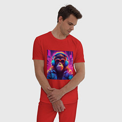 Пижама хлопковая мужская Антропоморфная обезьяна в свете неонового города, цвет: красный — фото 2