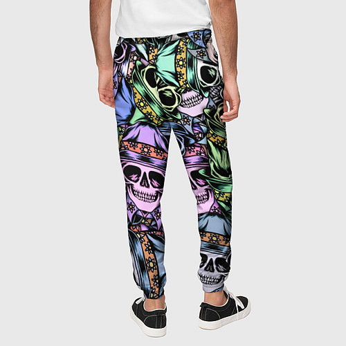 Мужские брюки Разноцветные черепа в кепке паттерн / 3D-принт – фото 4
