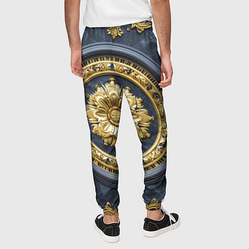 Мужские брюки Объемные золотые классические узоры / 3D-принт – фото 4