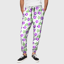 Брюки на резинке мужские Зеленые фиолетовые цветы на белом фоне, цвет: 3D-принт — фото 2